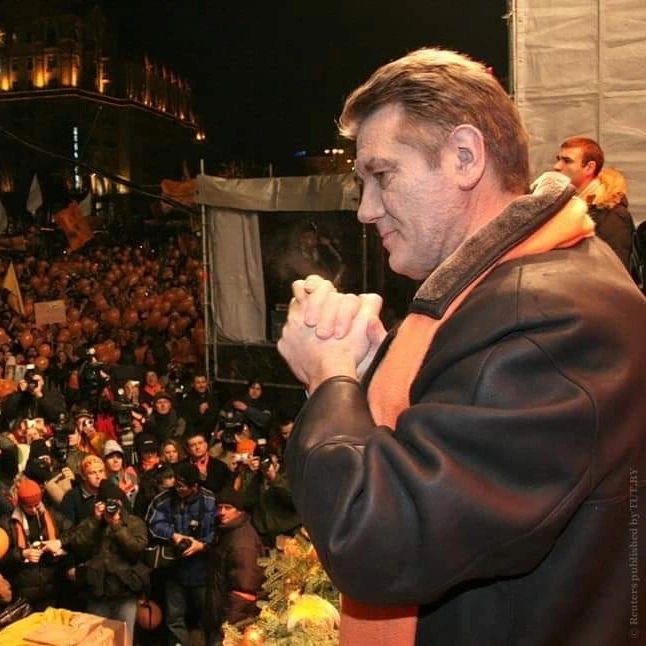 Мода баррикад. Как одежда становилась голосом протеста в Украине и мире
